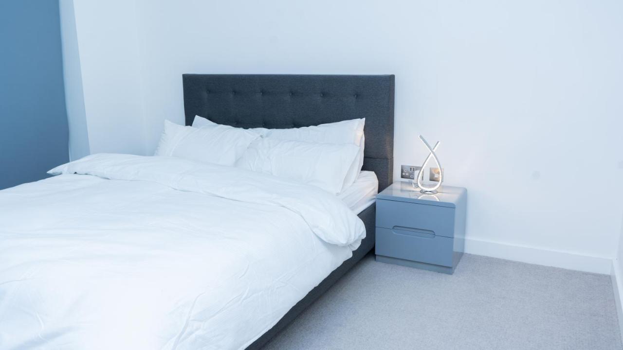 Guerneville 1 Bedroom Luxury Apartment Royal Wharf By Excel Exhibition Centre Лондон Екстериор снимка